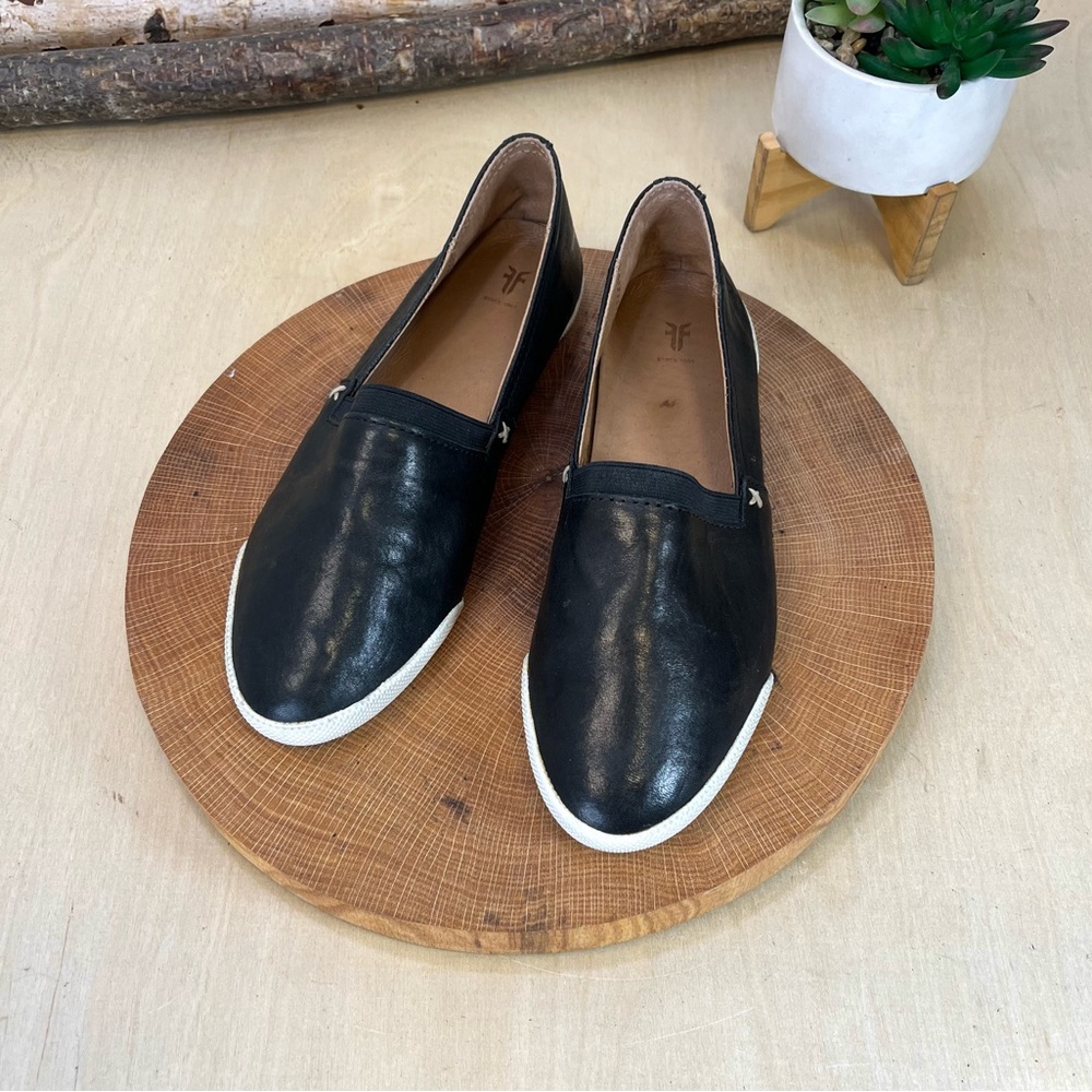 Frye | Melanie Black leather Slip-On Flats Size 7 - Picture 1 of 15